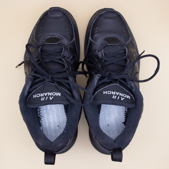 Nike Air Monarch IV Triple Black Shoes 415445-001 Men's Size 8.5 - Picture 5 of 8